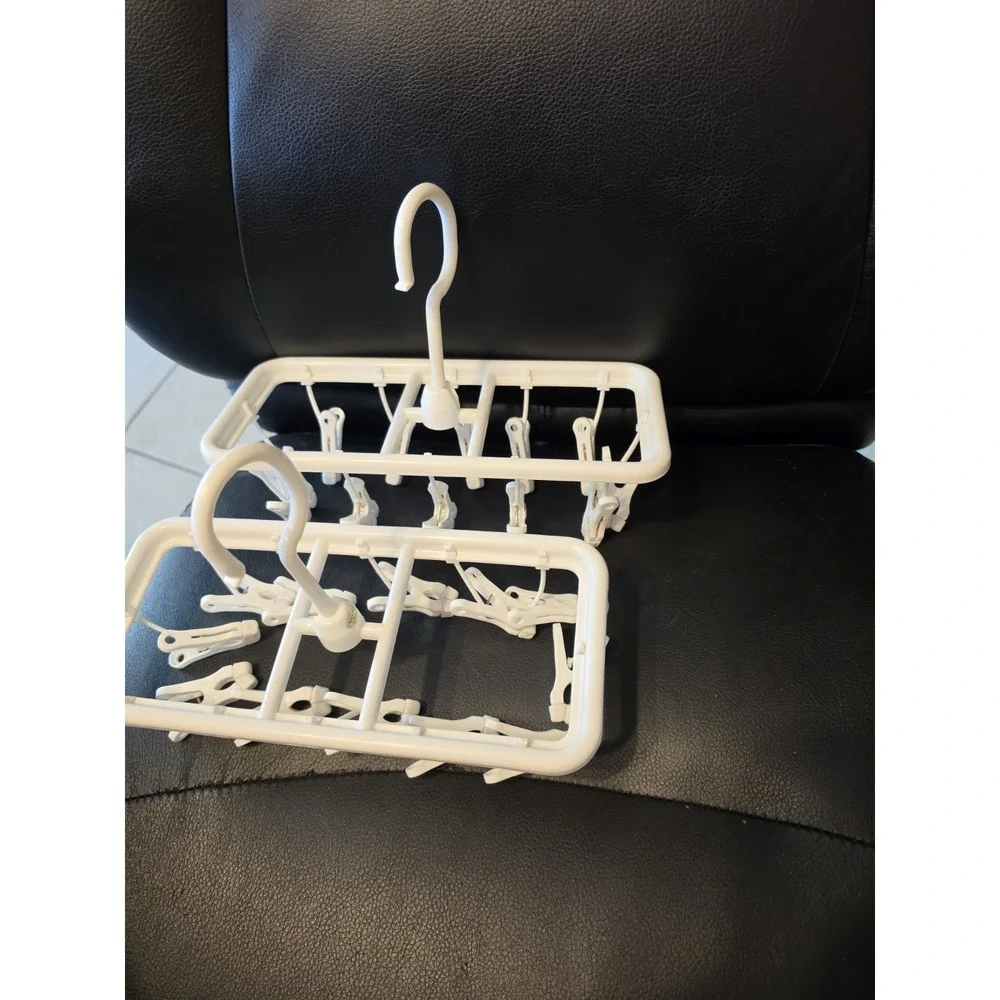 The Unbranded Brand folding hangers
